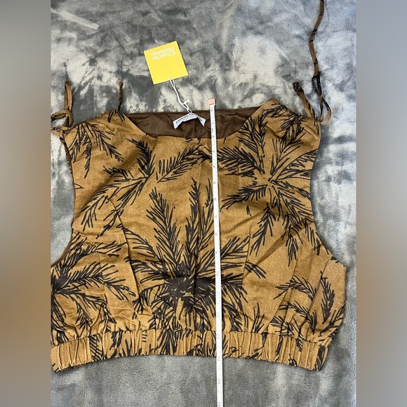 Charlie Holiday Linen Blend Chloe Printed Crop Top in a US size 6, NWT! - Picture 10 of 10